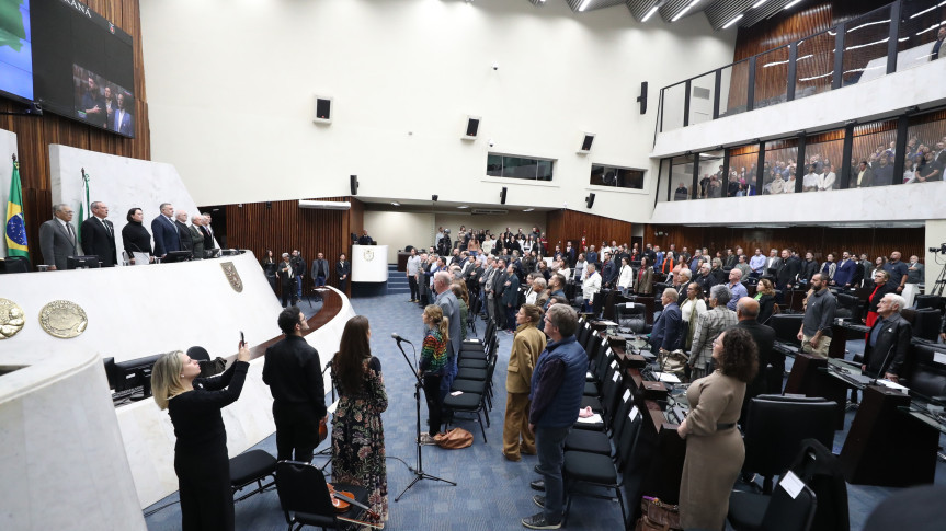 Assembleia Legislativa celebra Dia do Comerciante e do Patrono do Comércio do Paraná