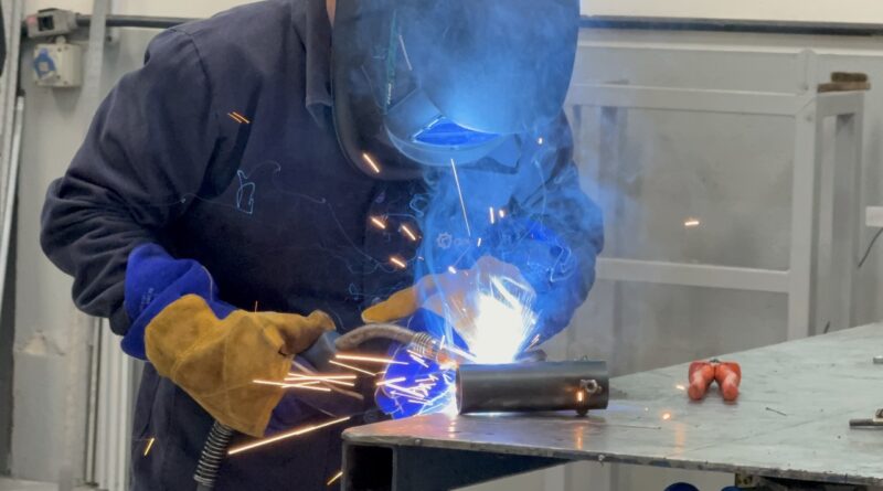 Indústria mais eficiente com soldagem robotizada é a proposta da Grantech na Induspar 2025