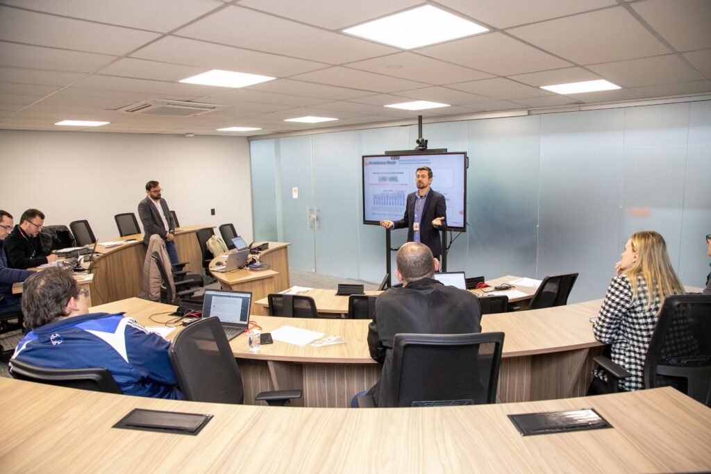 Desafio Copel de Inovação define semifinalistas após maratona de pitches