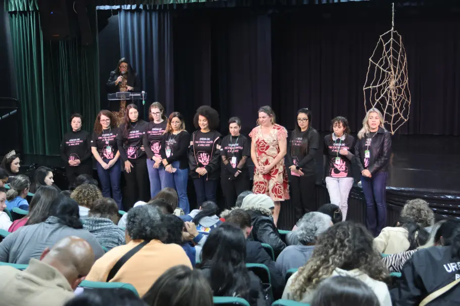 Aniversário da Lei Maria da Penha mobiliza comunidade em Pinhais