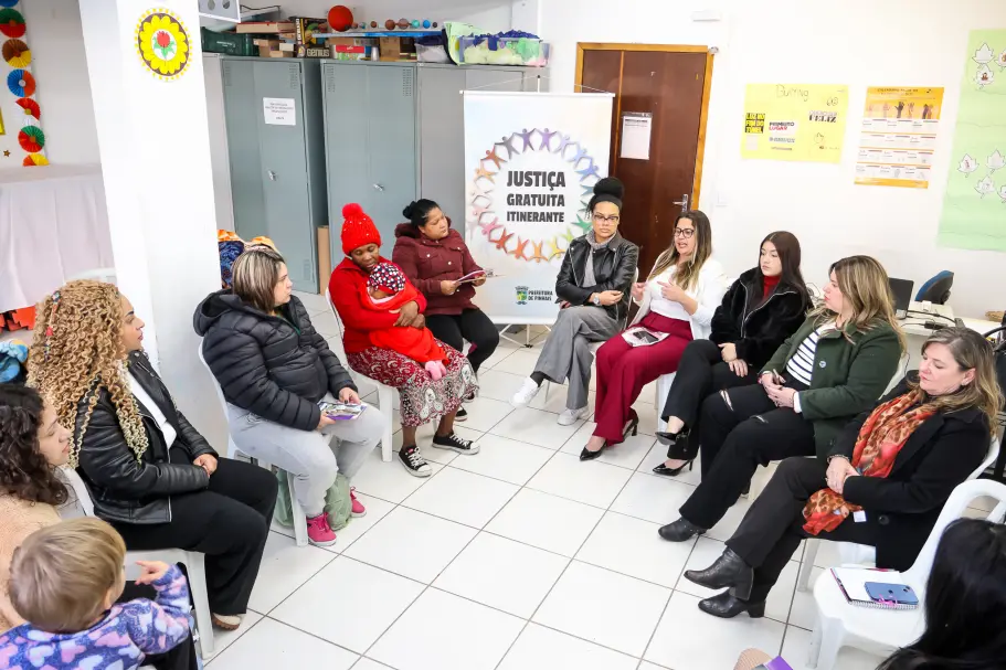 Direitos da mãe solo foram destaque em agosto no projeto Diálogos da Cidadania