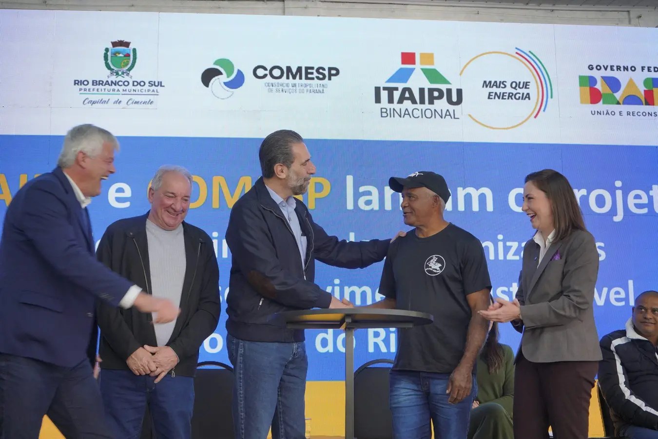Itaipu anuncia parcerias para fortalecer agricultura familiar e educação