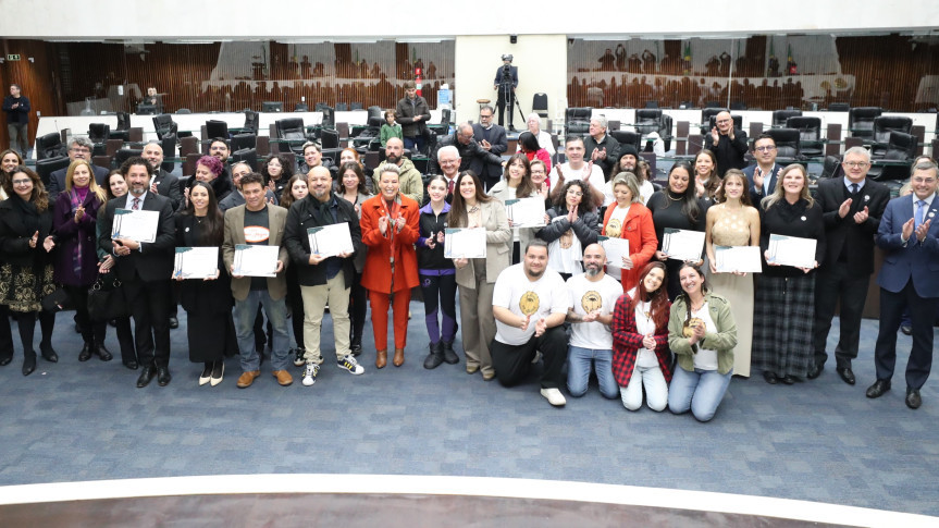 Assembleia e Sebrae lançam projeto para impulsionar empreendedorismo criativo no Paraná