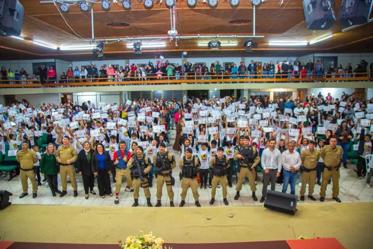 PROERD forma mais uma turma com alunos da Rede Municipal de Piraquara