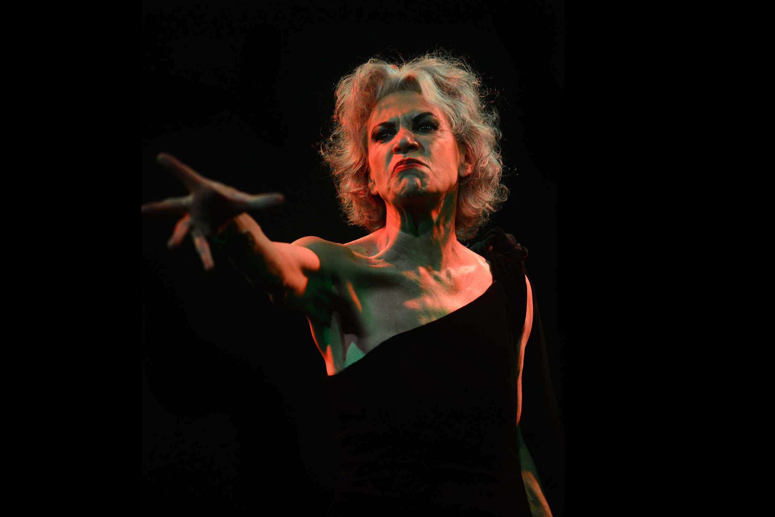 Teatro Zé Maria Santos recebe festival com oito interpretações de “Ilíada” e “Odisseia”