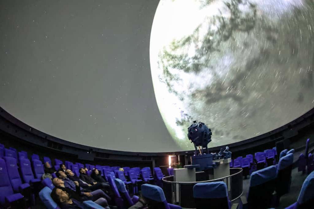 Com visita à Alemanha, Governo do Paraná avança em projeto de planetário de última geração
