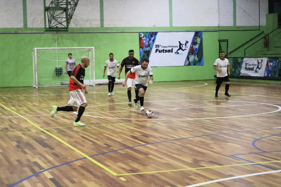 Copa Pinhais de Futsal: inscrições abertas para três categorias