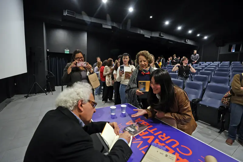 Festival da Palavra termina neste domingo com encontro de escritores premiados