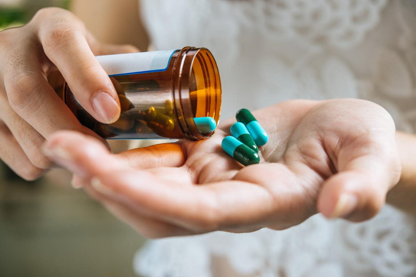 O perigo da automedicação em casos de depressão e ansiedade