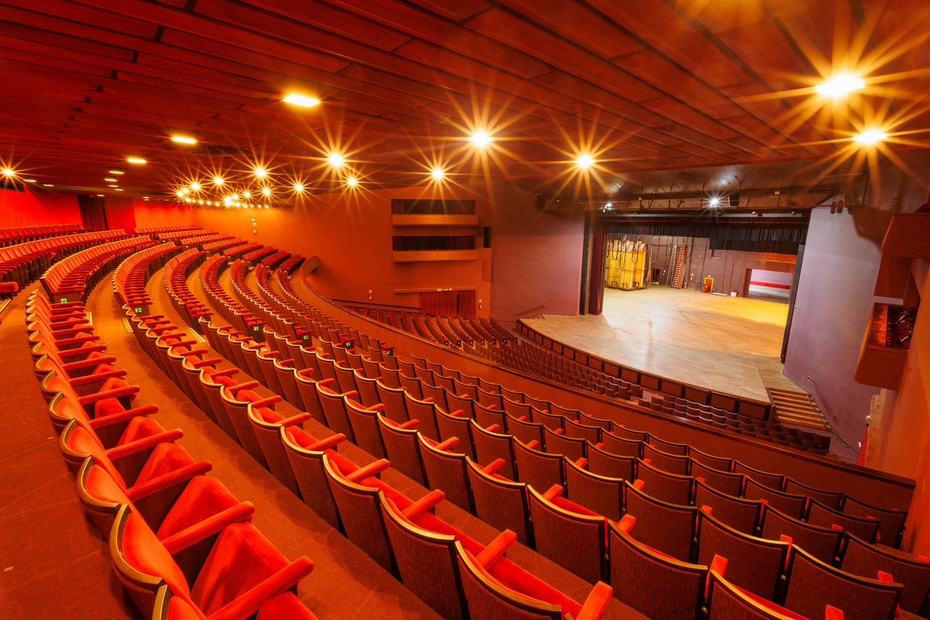 Teatro Guaíra é indicado ao Prêmio Cenym como melhor casa de espetáculos do Brasil