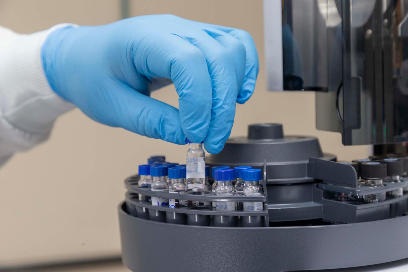 Com laboratório especializado, Tecpar aumenta análises sobre presença de metanol em bebidas