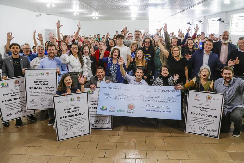 Eduardo Pimentel diz que liberação de R$ 34,9 milhões para projetos sociais “faz circular o bem”