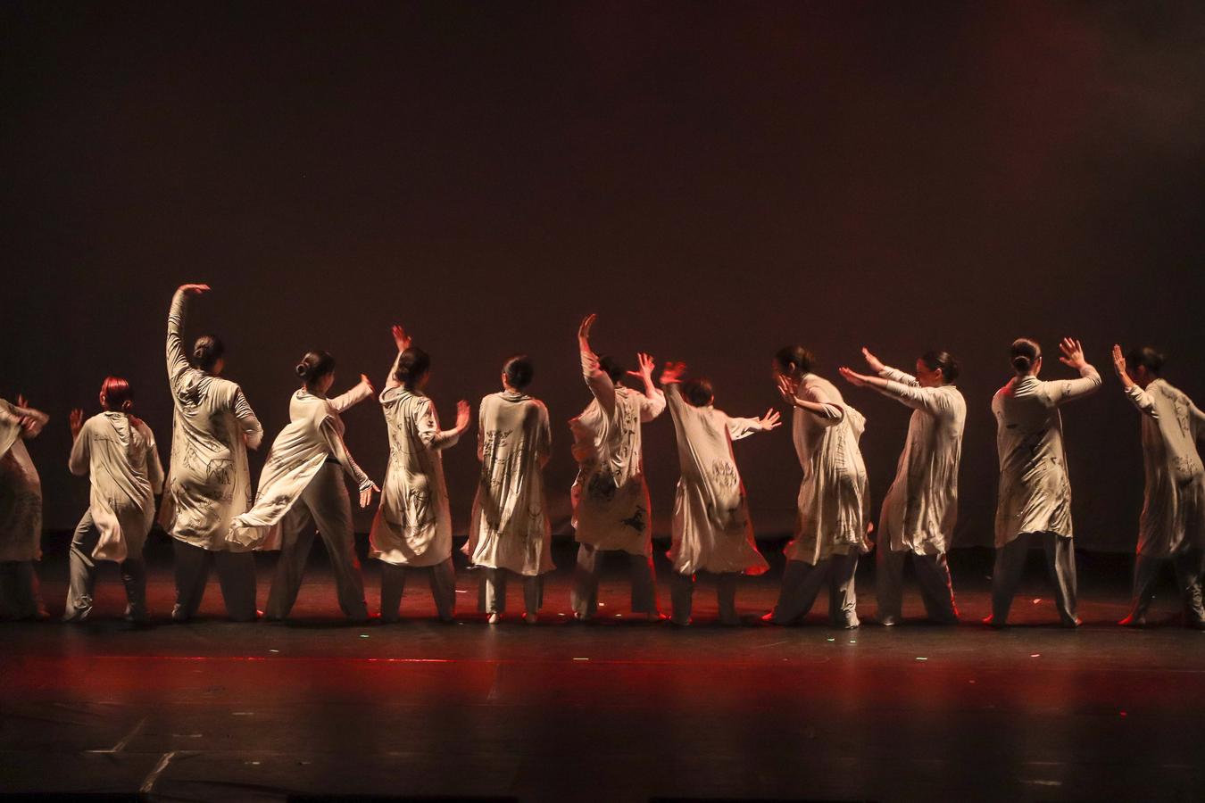 Guairinha recebe tributo a Poty Lazzarotto do Grupo de Dança Contemporânea do CEP