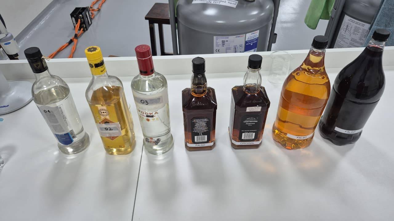 Laboratório da UFPR oferece análise de bebidas para detecção de metanol