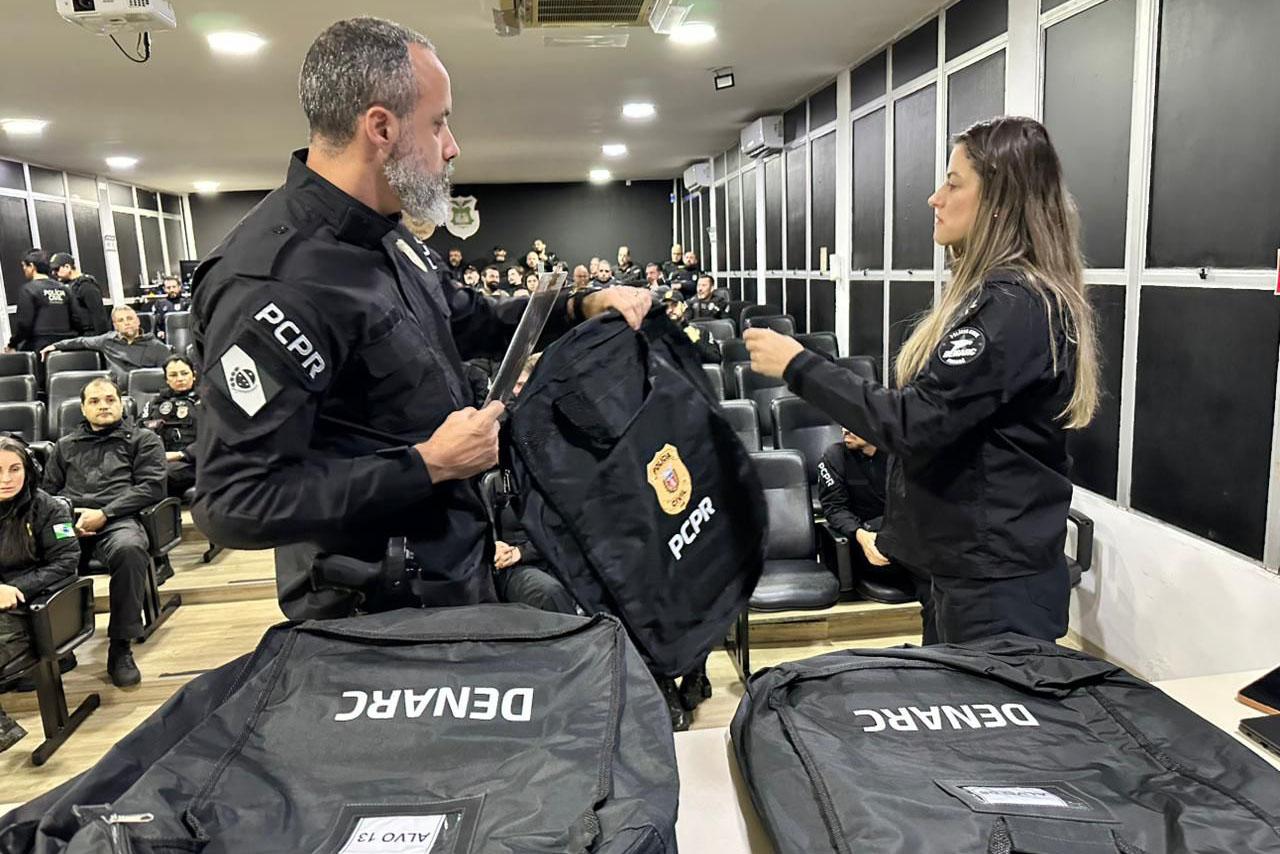 PCPR cumpre 35 mandados contra grupo especializado em roubos de veículos em Curitiba, Piraquara e mais 5 cidades da RMC
