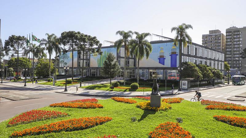 Prefeitura de Curitiba é classificada como "ótima" em ranking de transparência e lidera entre municípios do Sul
