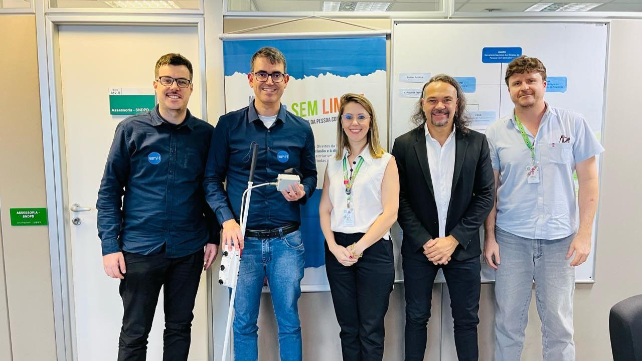 Startup da UFPR é finalista em desafio de inovação com tecnologia para pessoas com deficiência visual