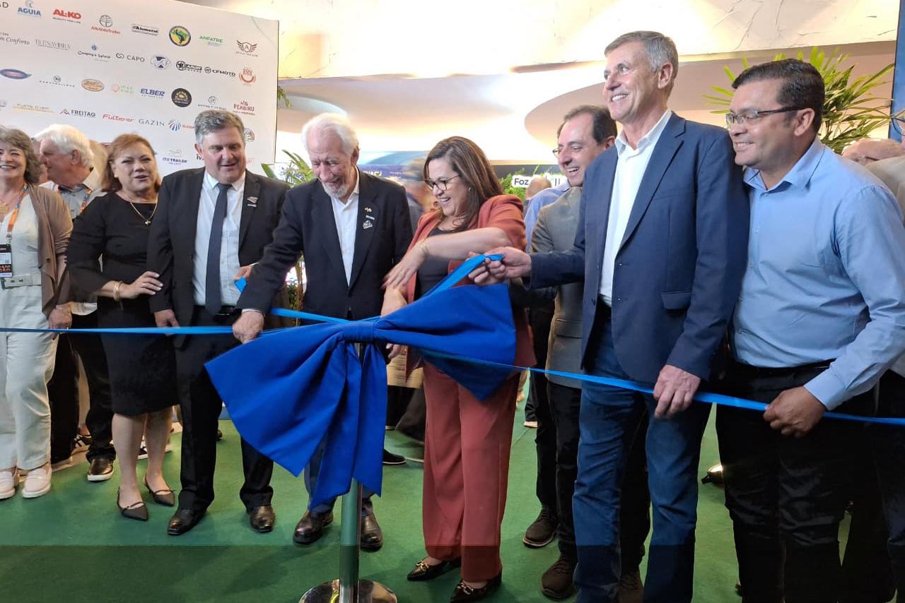 Abertura da 9° Expo Motorhome atrai visitantes e turistas sobre rodas ao Paraná