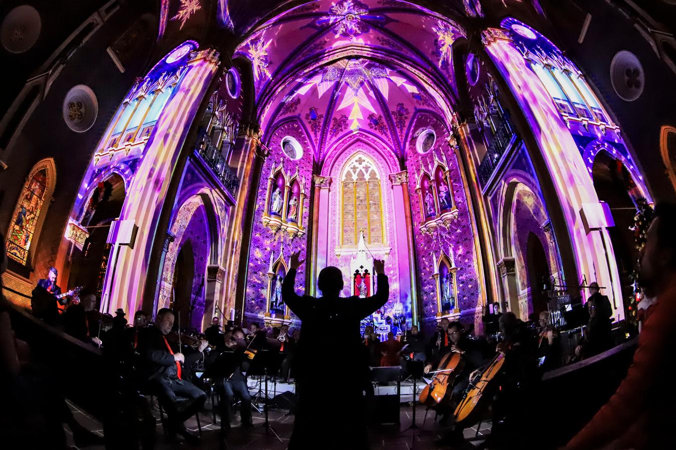 Agendamento do espetáculo gratuito Catedral de Luz Ademicon começa nesta segunda-feira