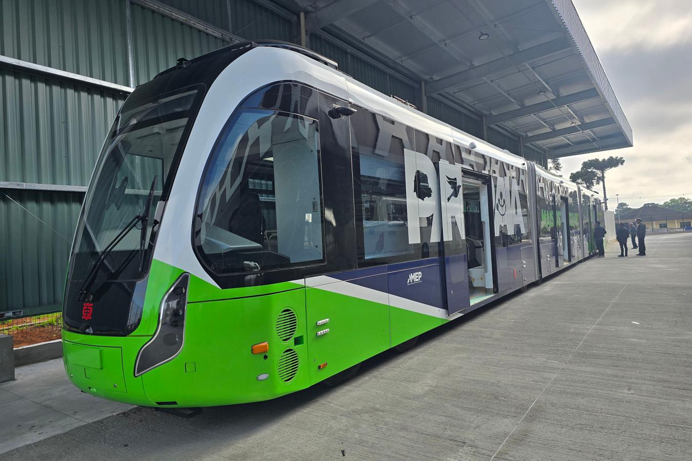 BUD chega a Piraquara para fase final de testes; operação com passageiros inicia em dezembro