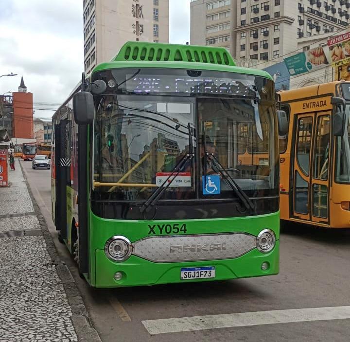 Prefeitura de Curitiba amplia testes com ônibus elétricos e avalia veículo da marca Ankai