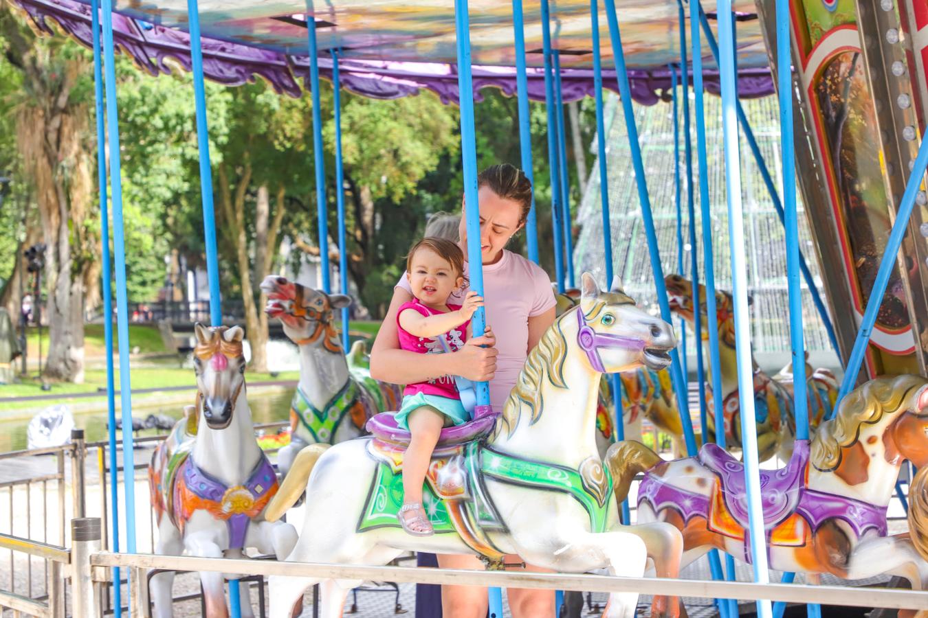 Espetáculos se despedem dia 23 de dezembro, mas os brinquedos mantêm o clima natalino em Curitiba; saiba até quando funcionam
