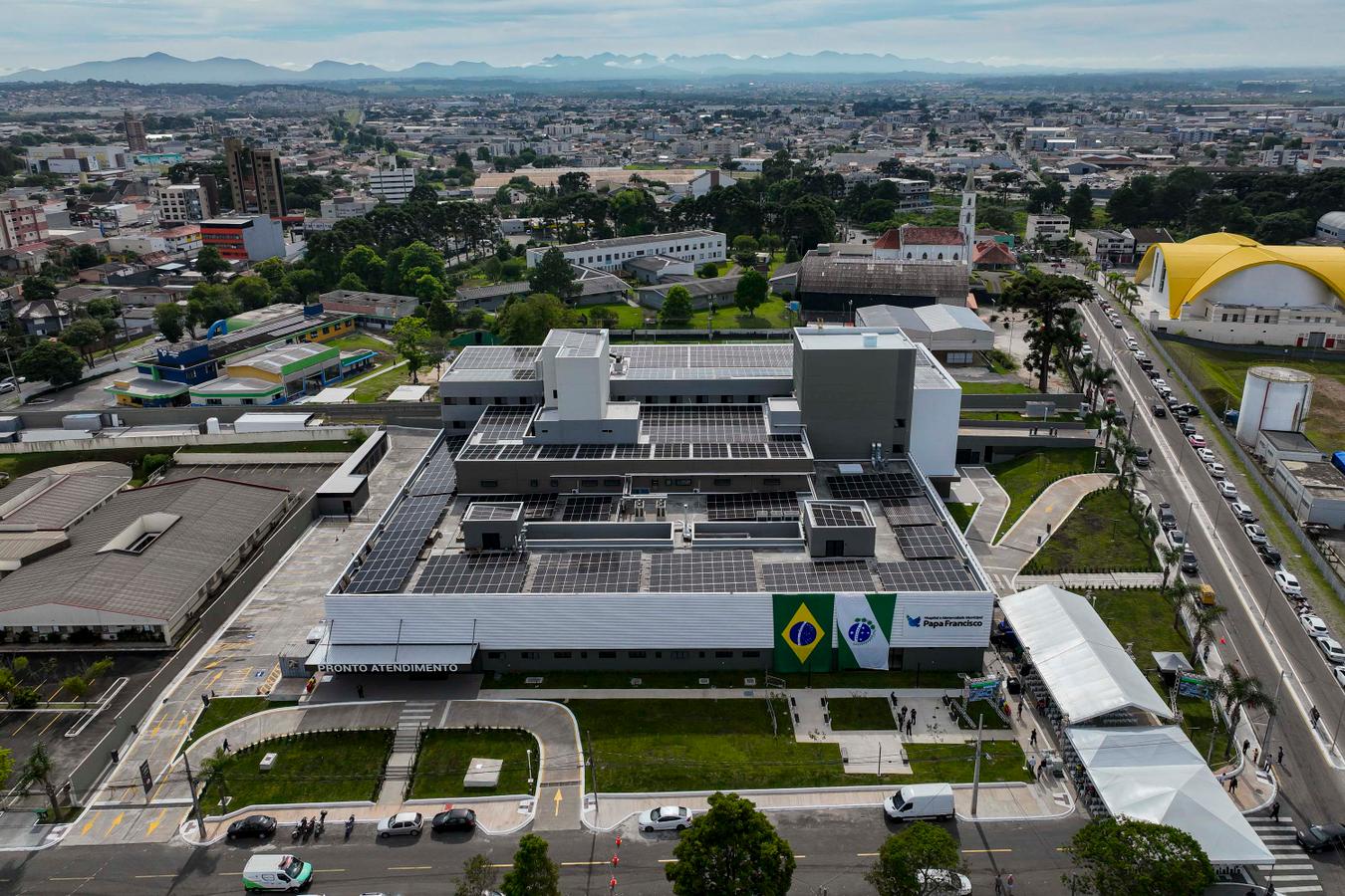 Hospital de Pinhais fez 491 atendimentos obstétricos e 28 partos em pouco mais de 10 dias