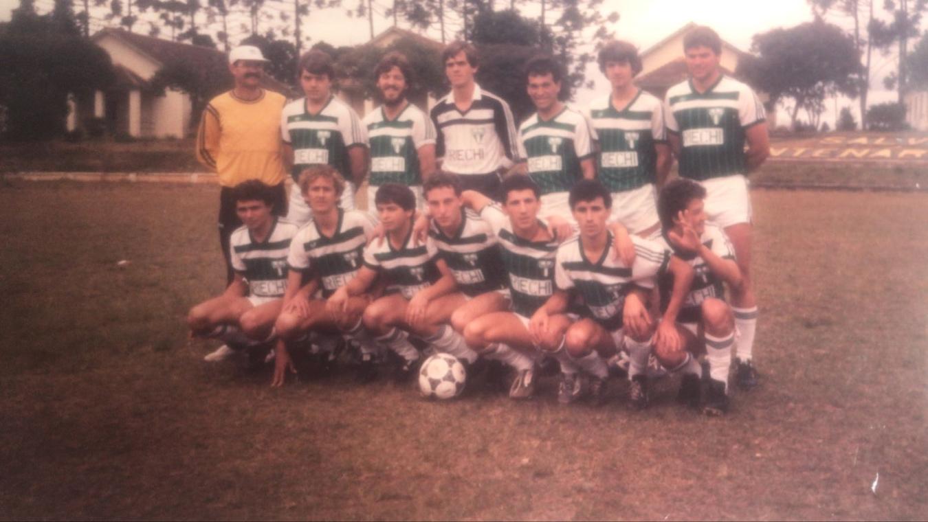 Jogo no Estádio - Juventus 2 X 2 Greminho.     