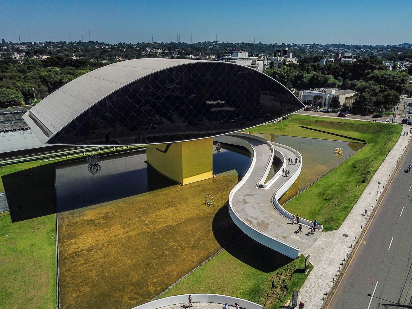 Música ao ar livre tem novos palcos e grande concerto no MON