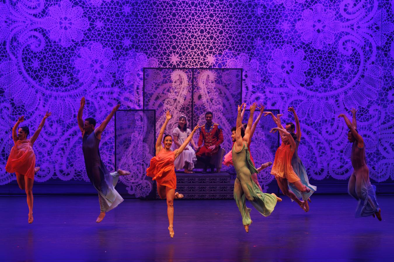 O Quebra-Nozes: montagem do Teatro Guaíra emociona plateia lotada na primeira apresentação