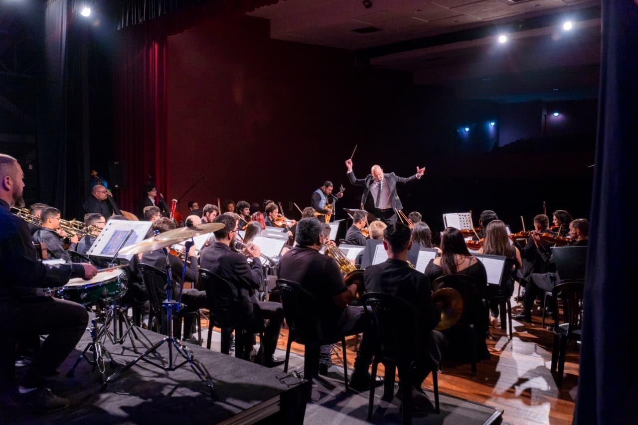 Orquestra Novva apresenta "Revelações Paranistas" no Guairinha