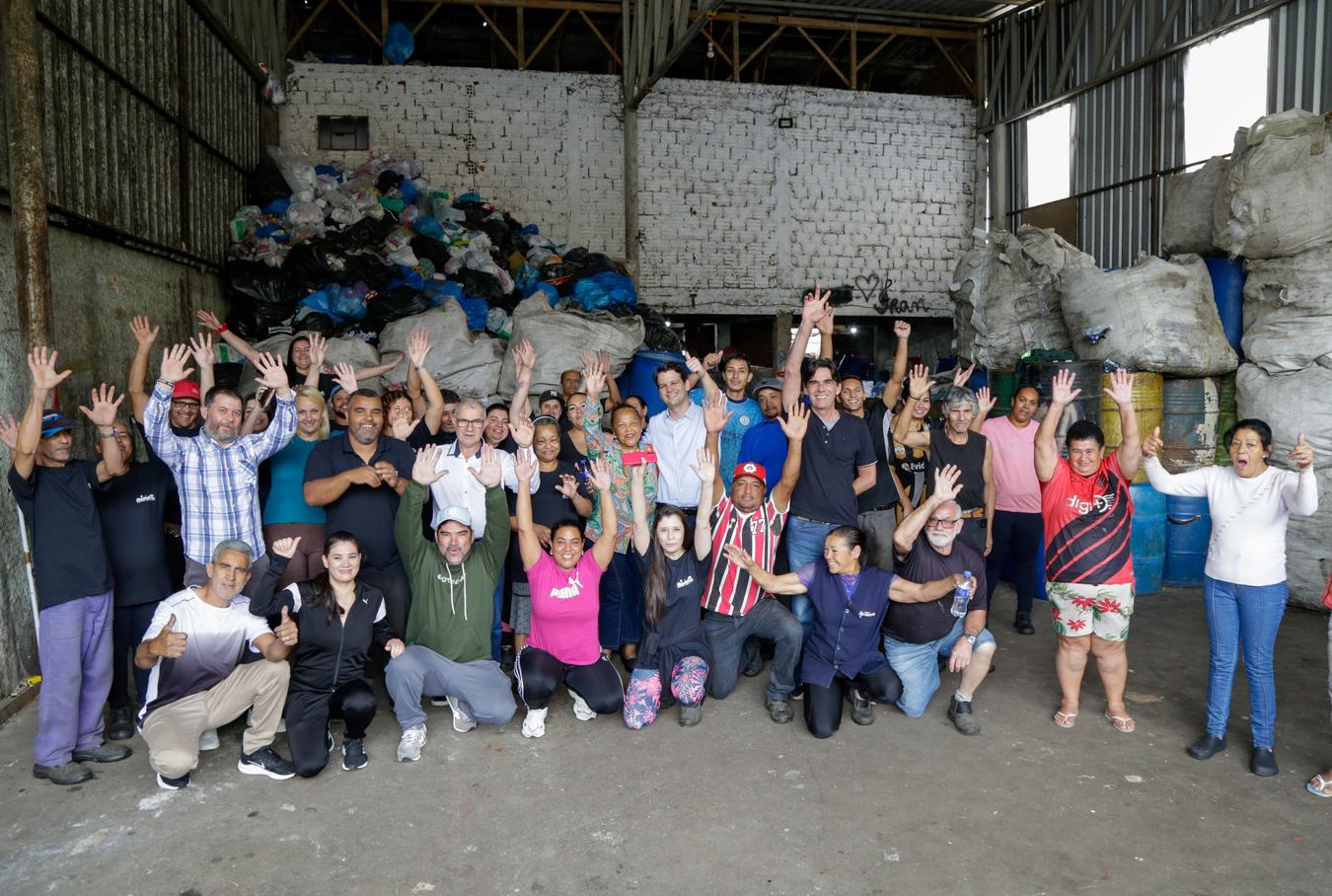 Prefeitura entrega o Parque Papa Francisco, a reforma e revitalização de 30 praças e planta 161 mil árvores