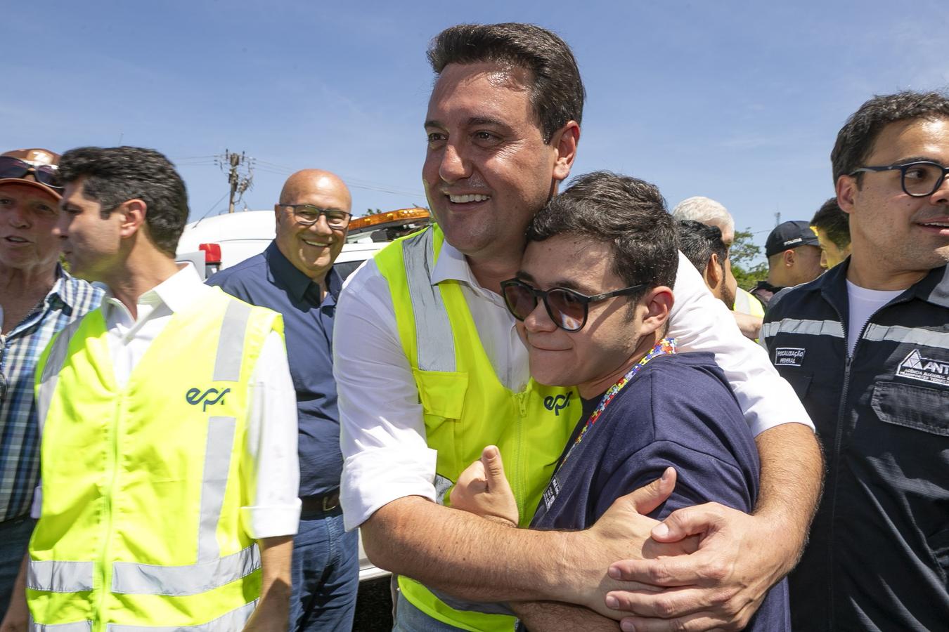 Ratinho Jr lidera ranking de governadores mais bem avaliados do Brasil, diz Real Big Data