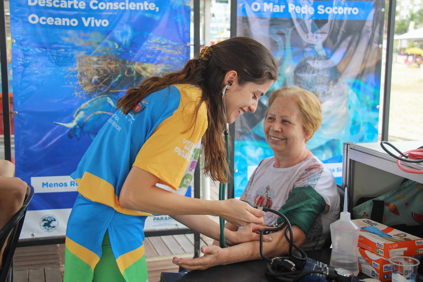Universidades estaduais levam projetos de ciência, tecnologia e saúde ao Verão Maior Paraná
