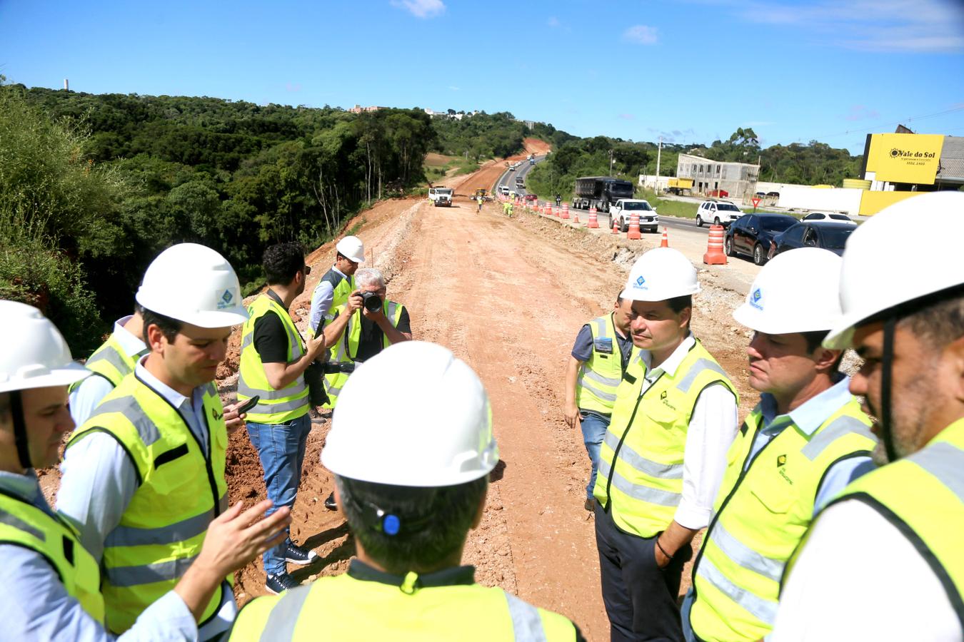 Eduardo Pimentel acompanha obras de duplicação do Contorno Norte de Curitiba