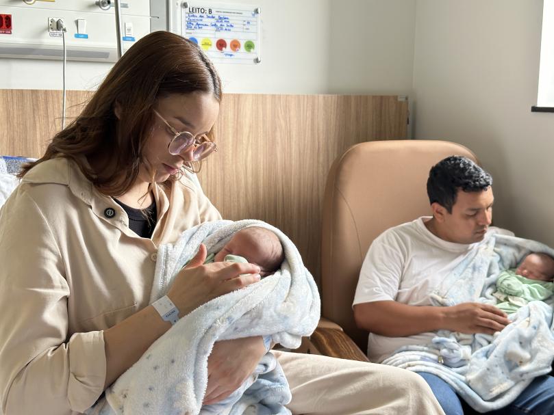 Estevão e Enrico são os primeiros gêmeos nascidos no Hospital e Maternidade Municipal Papa Francisco