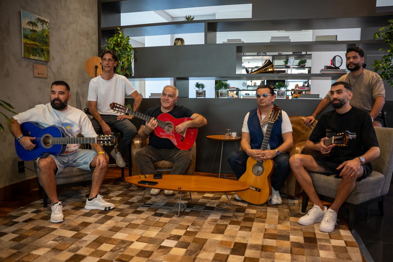 Já no Paraná, Gipsy Kings by Andre Reyes fará público bailar no Verão Maior