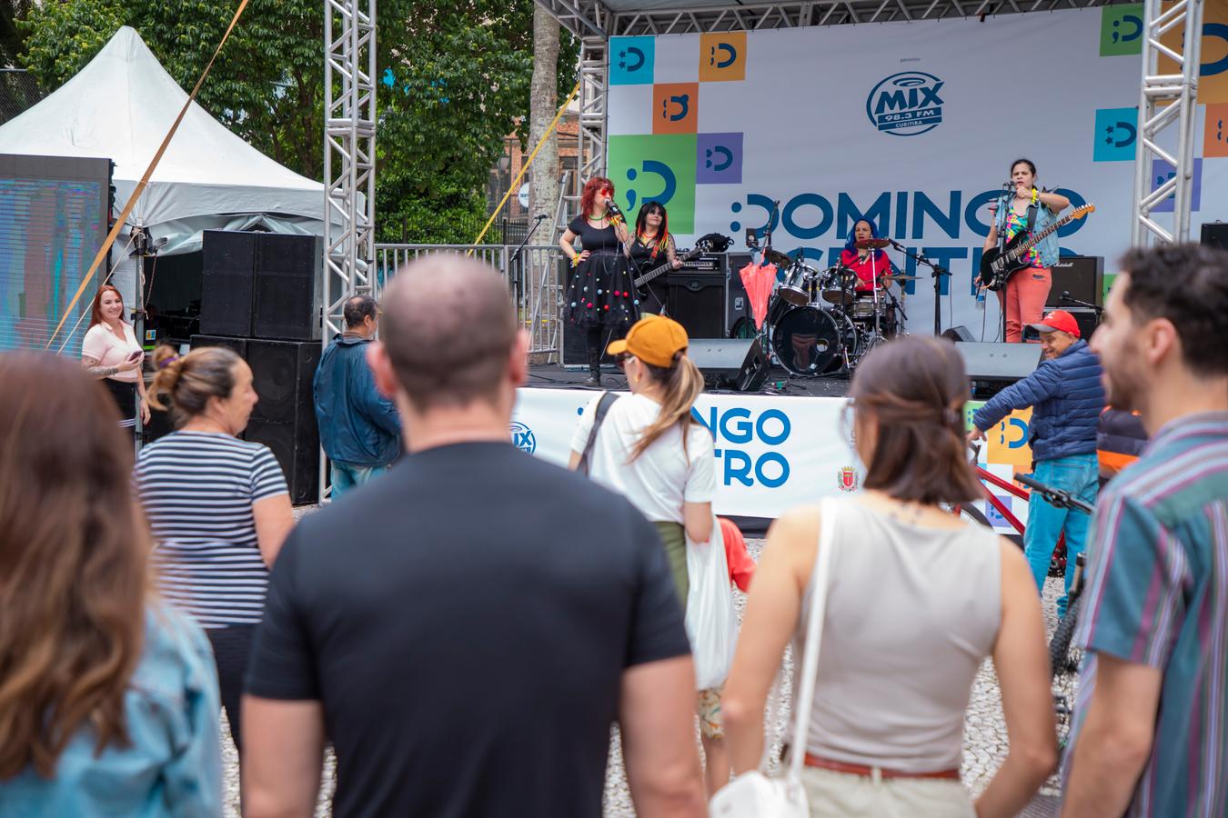 Música ao vivo, adoção de pets e atividades para crianças integram a programação do primeiro Domingo no Centro de 2026