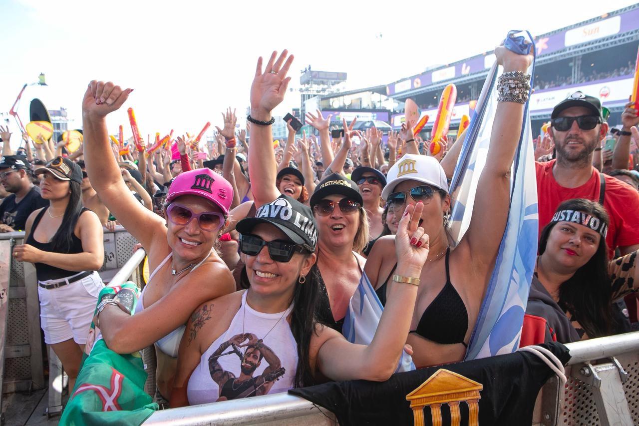 Prova de resistência: fãs ficam 24h na fila para show de Gusttavo Lima