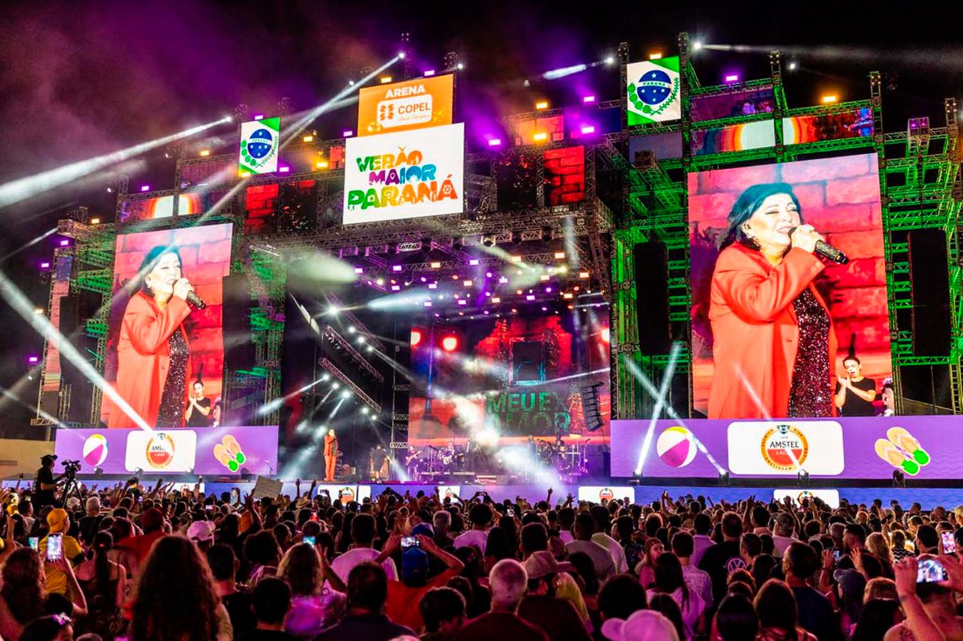 Roberta Miranda e Raça Negra transformam Pontal do Paraná em palco de grandes emoções