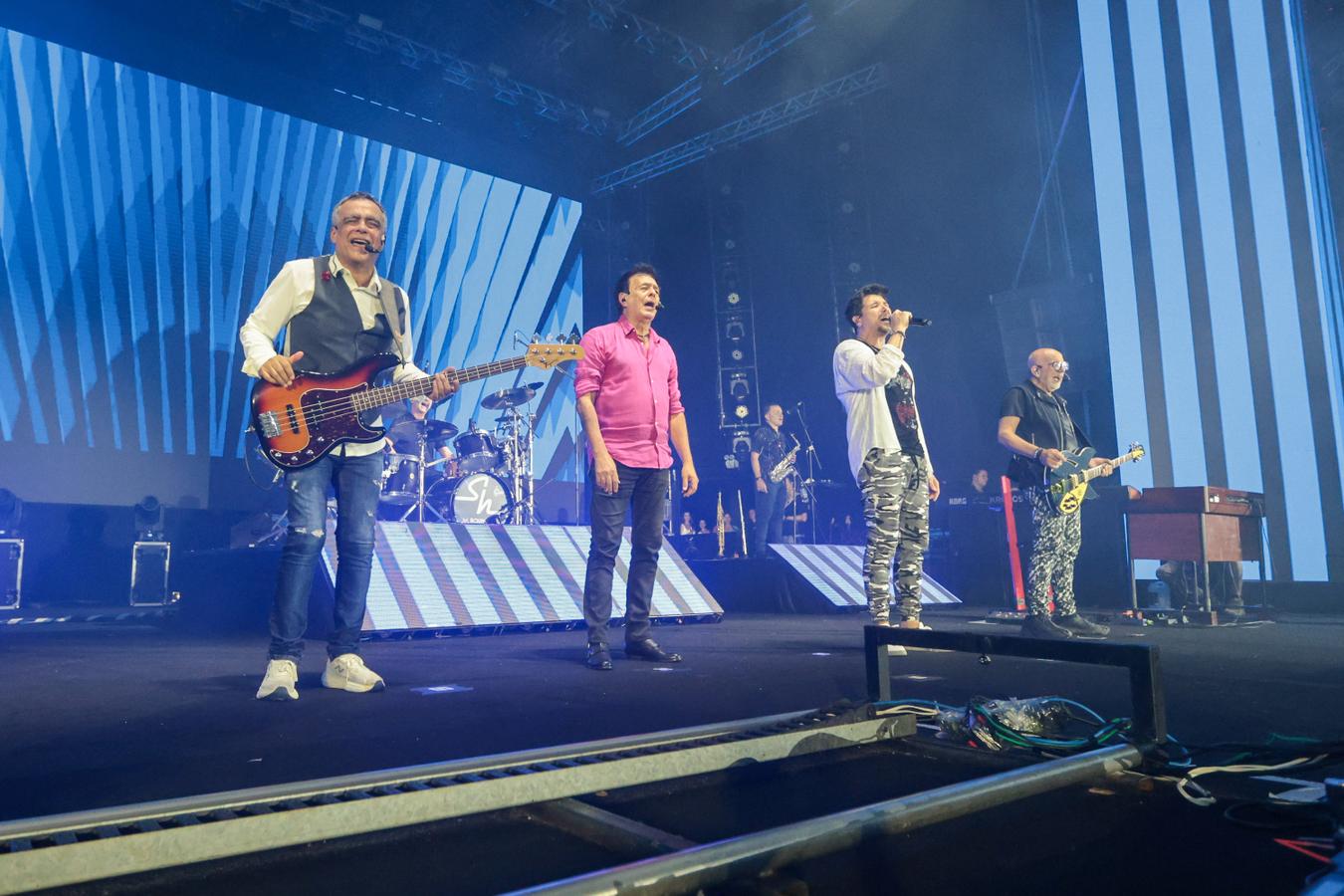 Roupa Nova mais do que dobra público de dois atrás no Verão Maior Paraná em Matinhos