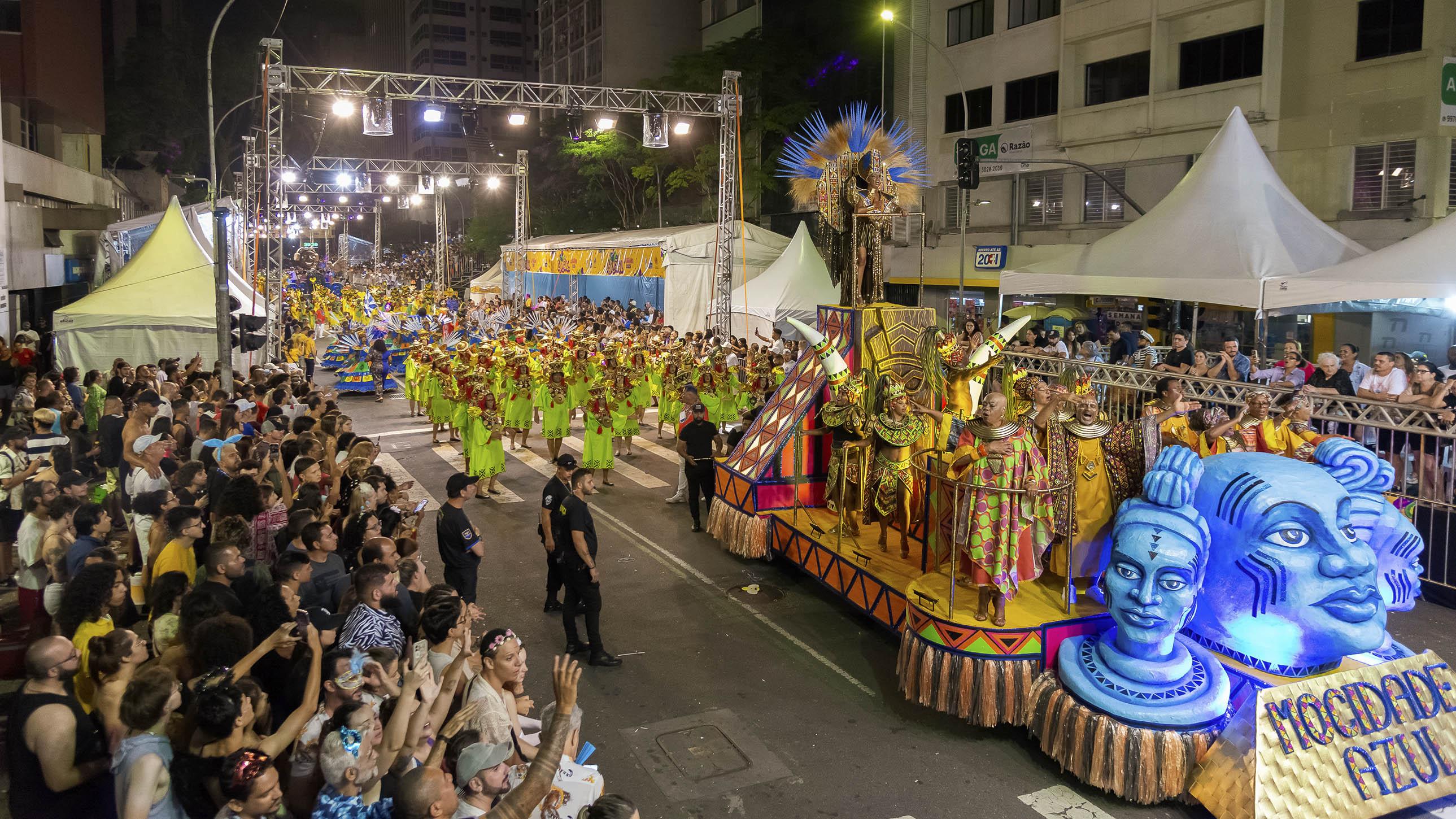 Confira a programação do fim de semana de carnaval no Centro de Curitiba