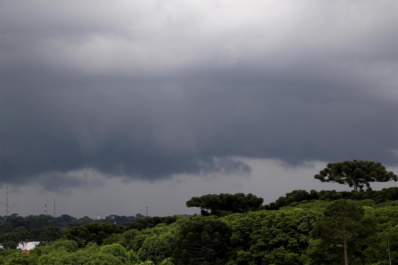 Defesa Civil Estadual envia primeiro alerta por Cell Broadcast para Curitiba