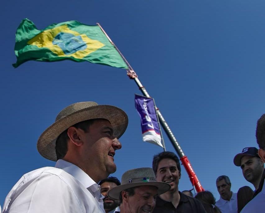 Disposição de votar em Ratinho chega a 43%, melhor marca entre candidatos moderados