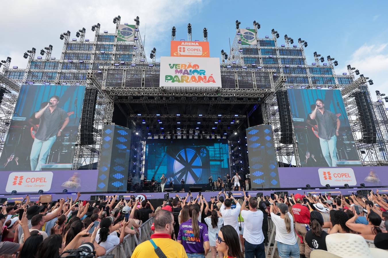 Israel & Rodolffo encerram em grande estilo os shows do Verão Maior Paraná 2026