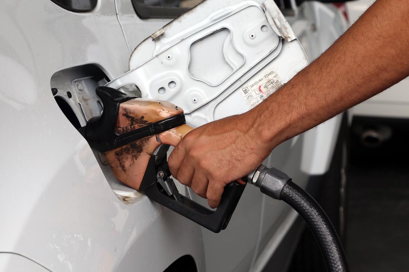 Operação do Ipem reprova 28 bombas de combustíveis no Litoral