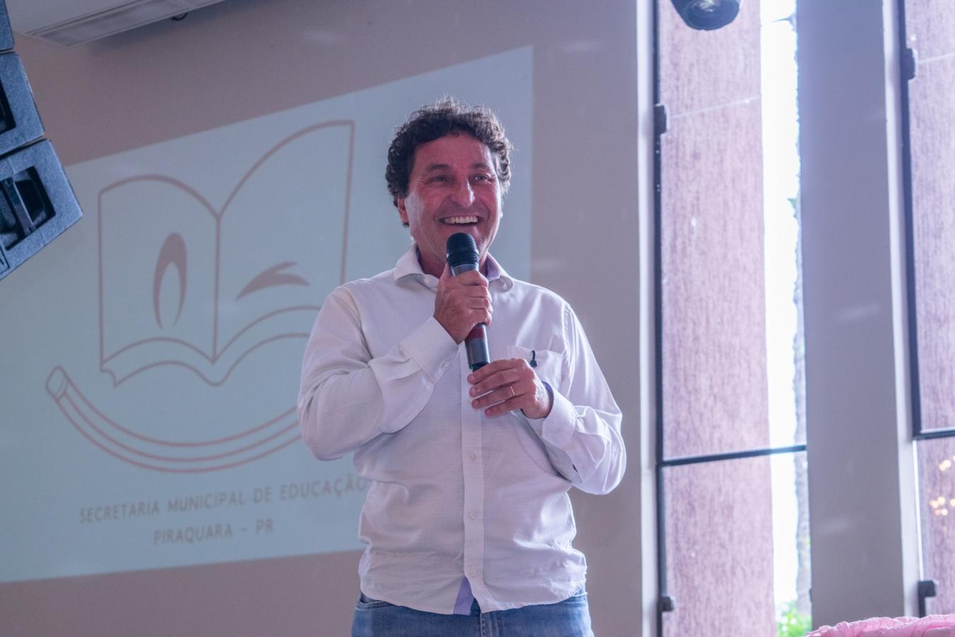 Prefeitura de Piraquara realiza recepção com formação para professores e servidores da Educação