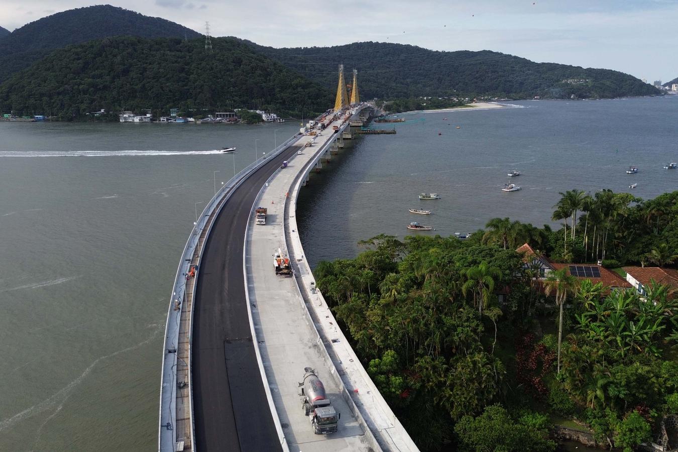 Começam as obras de pavimentação do tabuleiro da Ponte de Guaratuba