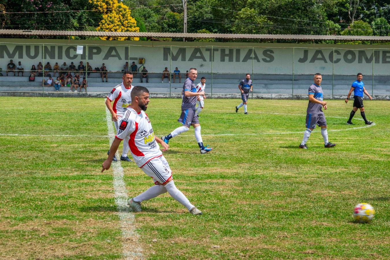 Copa das Águas 40+ começa com rodada movimentada no Mathias Jacomel