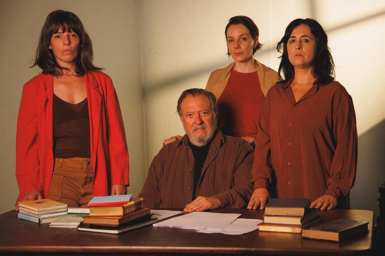 Entre guerra e afeto: “Conto de Farida” estreia no Teatro José Maria Santos com Luís Melo